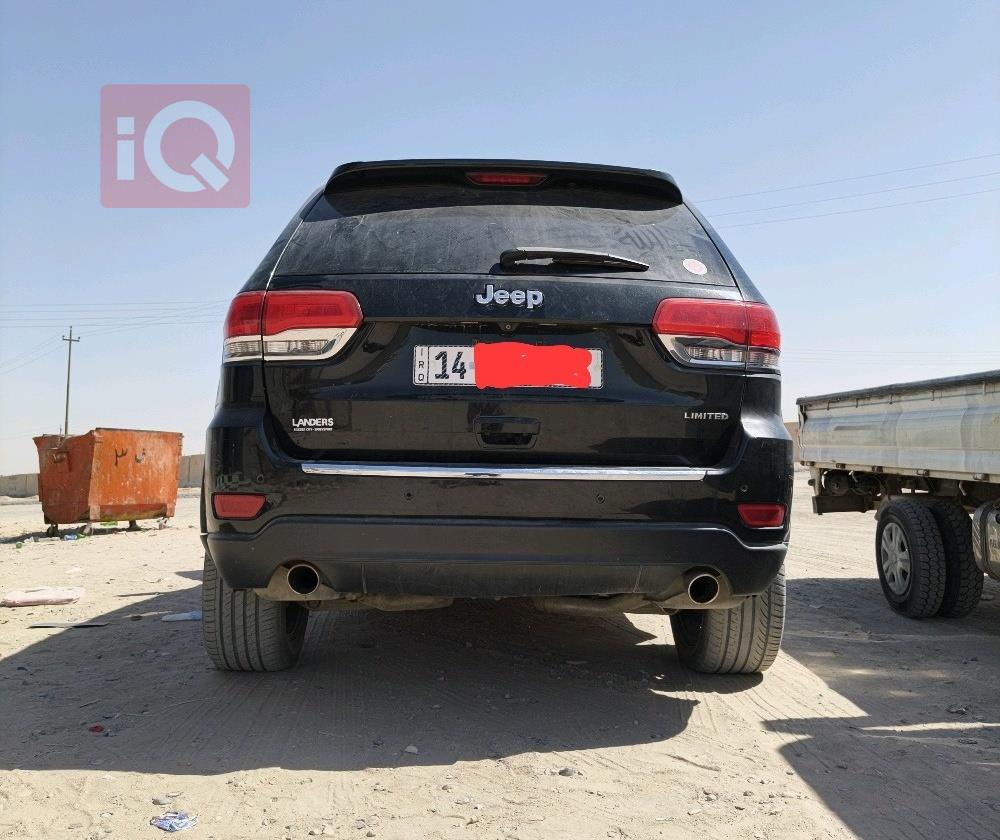 جیپ گراند شیرۆکی